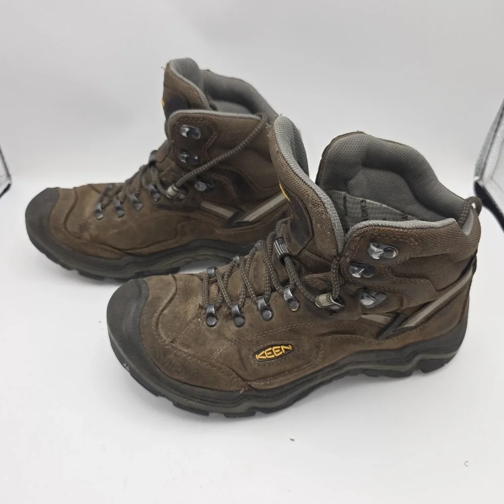 KEEN Durand II Mid Waterproof Hiking Boots Mens 9.5 Wide Brown American Built